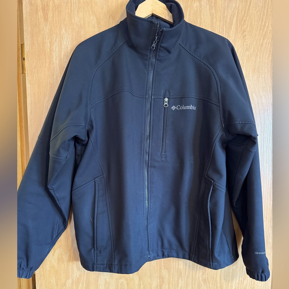 Columbia Black Soft shell Jacket Size Medium